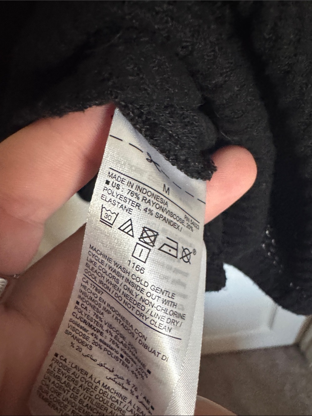 Old Navy Black Long-Sleeve Textured Henley / B34 - Picture 4 of 4